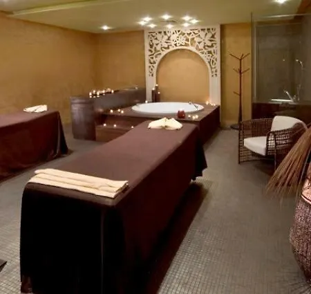 Royal Beach ساني بيتش