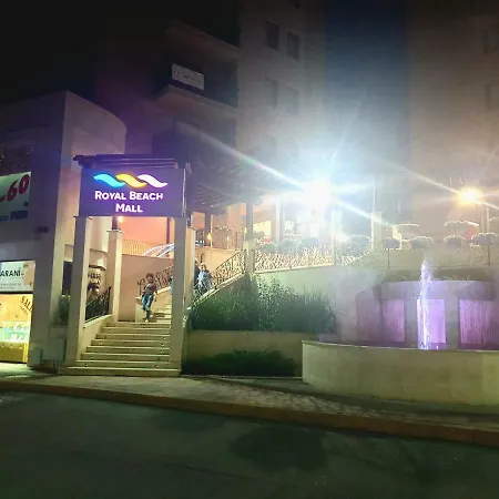Royal Beach * ساني بيتش