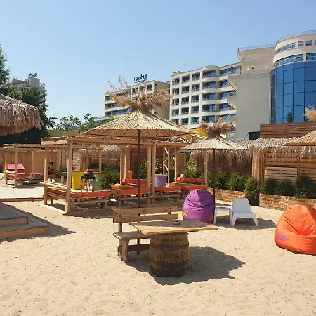 Royal Beach شقة *